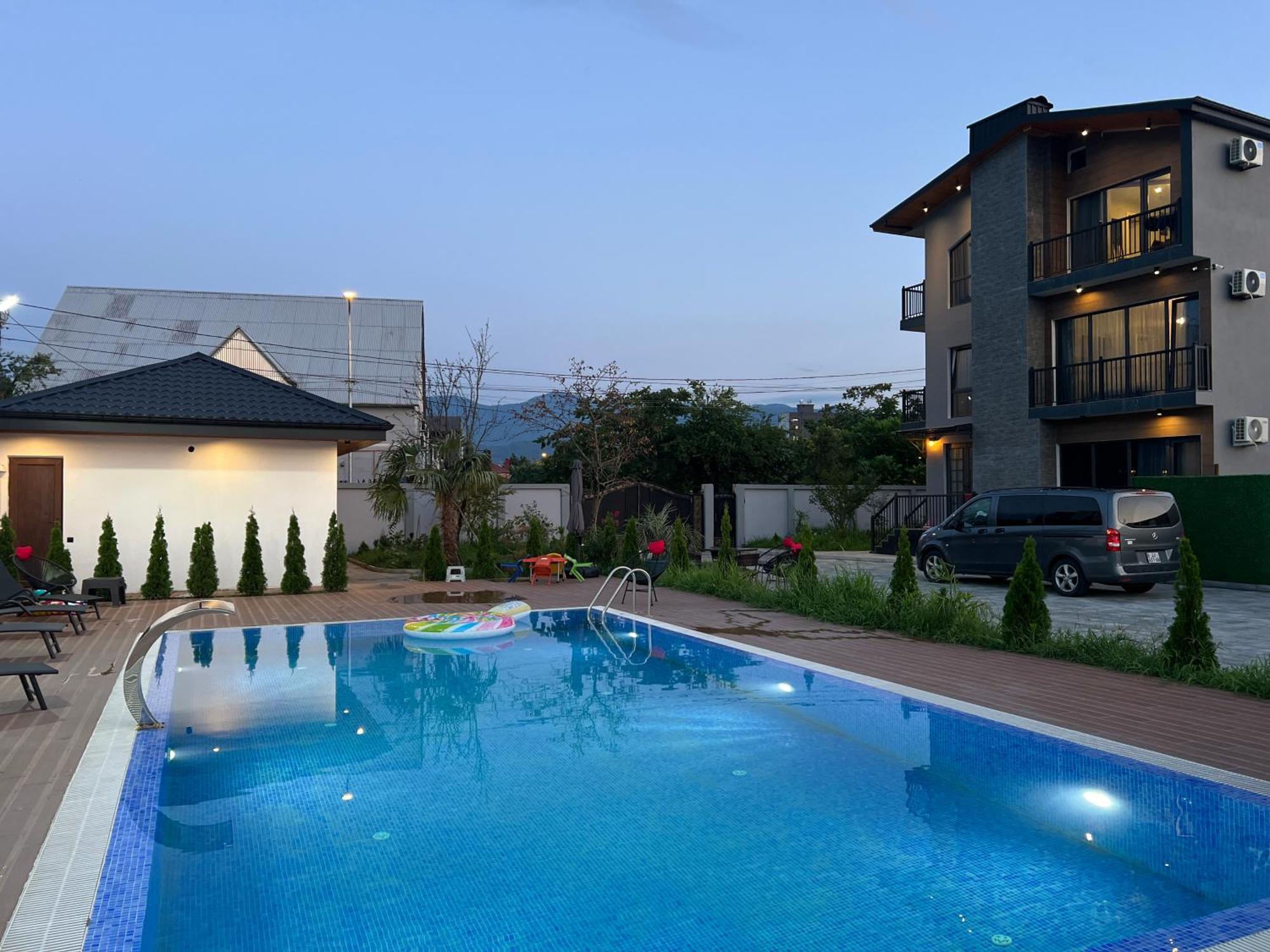 Feel Georgia Villa Batumi Exteriör bild